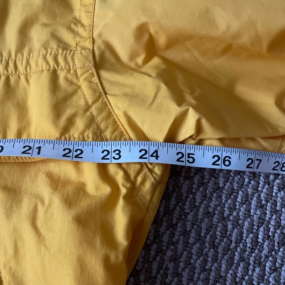 Vintage CB Sports Oversized Baggy Windbreaker Rain Jacket with Pouch (size M) - Picture 10 of 10